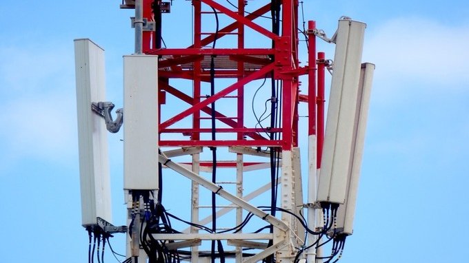 5G: i sindaci non possono vietare le antenne. Lo dice il dl Semplificazioni