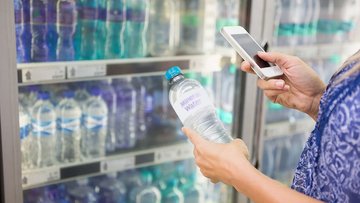 Queste sono le bottiglie d'acqua straniere più vendute in Italia