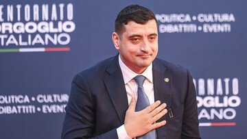 Chi è George Simion e cosa vuole il possibile presidente della Romania che fa paura all'Europa