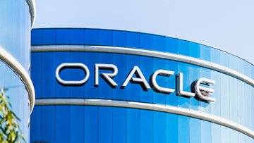 Oracle investe $50 miliardi sull'AI e le azioni crollano. Rischio o scommessa vincente?