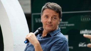 Matteo Renzi dovrà pagare più di 70 mila euro per colpa di una carta igienica: ecco cosa è successo