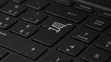 Terremoto ePRICE: -19% teorico in Borsa. L'accaduto