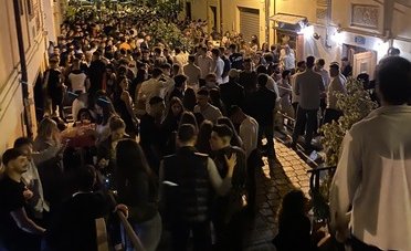 Calabria, ma quale incubo coronavirus: zona rossa a Palmi, ma per i giovani il virus non esiste 