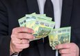 Come chiedere l'aumento dello stipendio e quando spetta di diritto