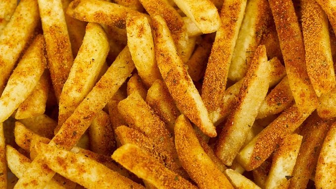 Queste patatine sono state ritirate dal mercato. Contaminate con olio motore