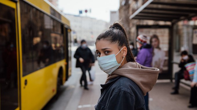 Coronavirus, la sorpresa degli esperti: ondata di nuovi contagi tra i giovani 