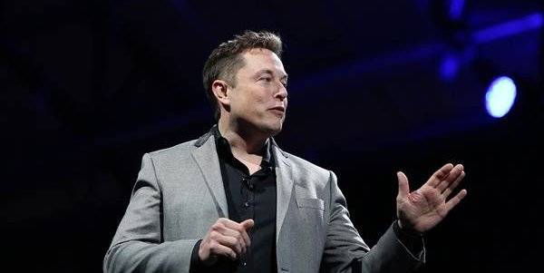 La previsione di Musk. Entro il 2027 l'AI sarà più intelligente dell'uomo (VIDEO)
