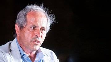 Crisanti attacca Draghi: “Quanti morti siamo disposti a sopportare per riaprire?”