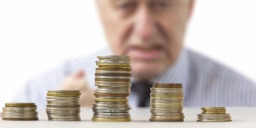 Pensioni, sondaggio: cosa dovrebbe fare il Governo?