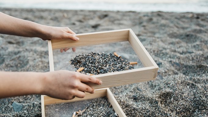 Si può fumare in spiaggia? Regole, divieti e sanzioni