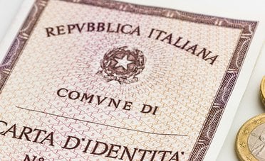 Perché conviene fare la carta d'indentità elettronica, anche con il rinvio dello stop del 3 agosto