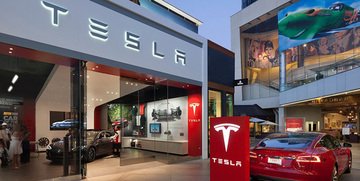 Azioni Tesla in rally (+7,2%): i motivi del rialzo. Quando può durare?