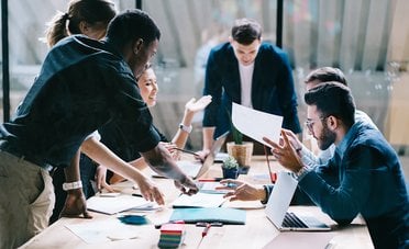 Gestire più clienti senza impazzire. Gli strumenti (e il metodo) per scalare