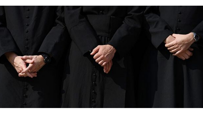  I preti si possono sposare? Cosa dice la legge sul celibato