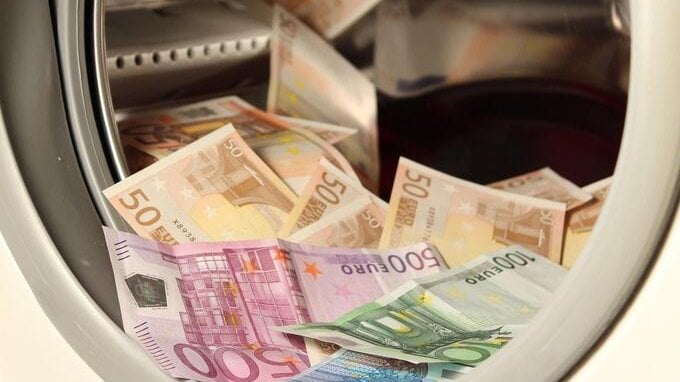 La definizione di riciclaggio e cosa dice la legge