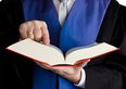 Come diventare avvocato? Laurea, requisiti e percorso completo