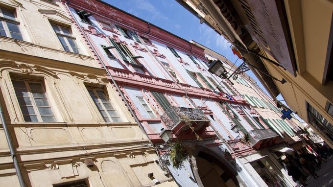 Quanto costa comprare casa a Sanremo (e quanto guadagni solo con l'affitto)