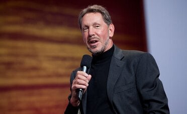 Larry Ellison ha speso quasi 10 milioni di dollari per otto case in Florida. Servono a ospitare il personale di casa
