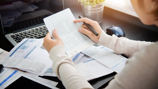 Quanto pagherà ogni famiglia per luce e gas dal prossimo mese