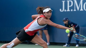Chi è Peng Shuai? La storia della tennista cinese
