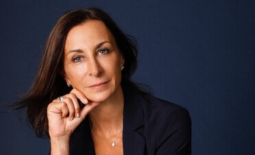 Lorenza Pigozzi, la guerra oggi si combatte nello spazio delle narrazioni