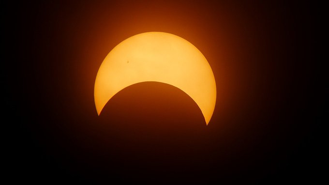 Quando ci sarà la prossima eclissi lunare e solare in Italia?