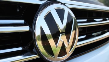 Azioni Volkswagen sotto i riflettori: puntiamo su nuovi rialzi