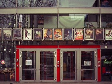Quando riaprono cinema e teatri?