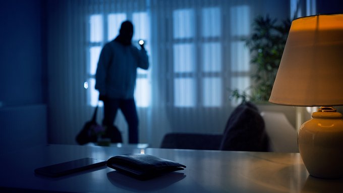 Ladro si fa male in casa, cosa rischia il proprietario?