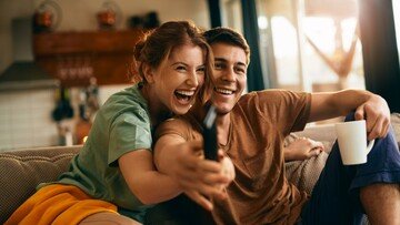 Come collegare smartphone a TV? 5 modi semplici e veloci
