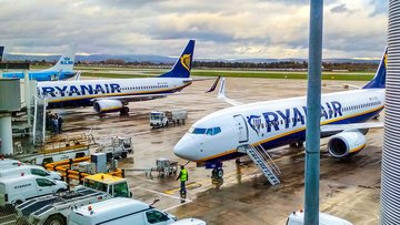 Passeggeri Ryanair respinti al gate dell'aeroporto per una regola poco nota