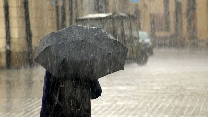 Allerta meteo nel week end, tornano freddo e pioggia. Corazzon, 3B Meteo: «Neve a bassa quota»