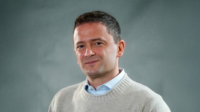 CNP Assurances accelera su Prima Assicurazioni, fondata da Alberto Genovese. Offerta da 1,6 miliardi in testa alla gara 