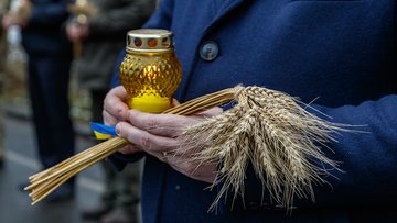 Holodomor: significato e cosa fu la grande carestia in Ucraina riconosciuta come genocidio dal Senato