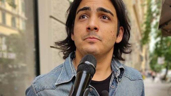 Max Angioni: chi è il comico concorrente di LOL 2