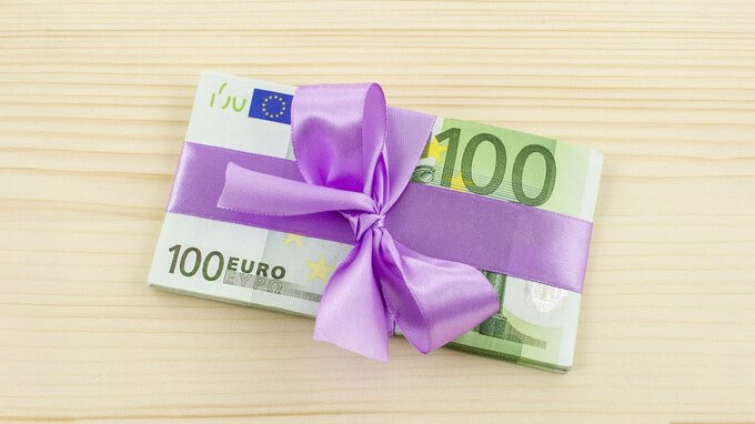 Bonus 500 euro per i figli, requisiti e come fare richiesta alla Regione Lazio