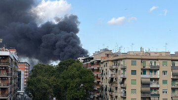 Incendio in un vivaio tra Appio Latino e Casilina, a Roma. Cause ancora da accertare (VIDEO)