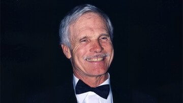 Addio a Ted Turner, fondatore della CNN e pioniere dell'informazione televisiva