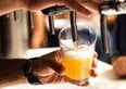 Quanto costa andare all'Oktoberfest nel 2025? I prezzi di birra e cibo sono da capogiro