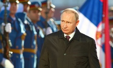 Starmer tradisce l'Europa. La Gran Bretagna riapre le porte al diesel e kerosene russo
