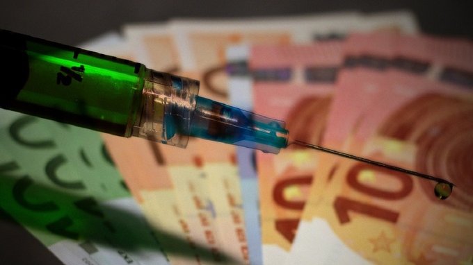 Vaccino obbligatorio per tornare a lavorare in ufficio? Le Big tech USA hanno già deciso