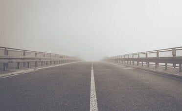 Arriva l'asfalto di zucchero, un'innovazione straordinaria che cambierà le strade in tutto il mondo	