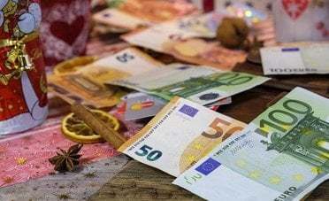 Tredicesima detassata nella Manovra 2027? Quanto varrebbe in busta paga e cosa cambia a dicembre