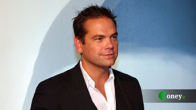 Chi è Lachlan Murdoch, l'erede dell'impero mediatico di Rupert Murdoch che vale $3,3 miliardi 