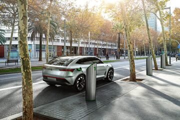Auto elettriche: a rischio la produzione europea di batterie