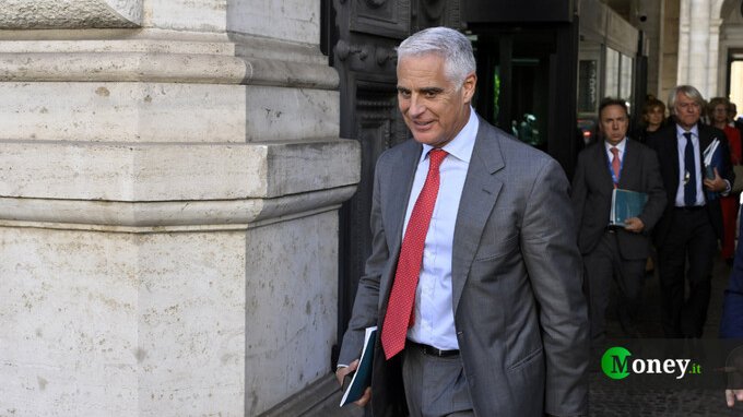 UniCredit, Orcel insiste su Commerzbank. “Campioni bancari benzina per il motore economico dell'Europa”