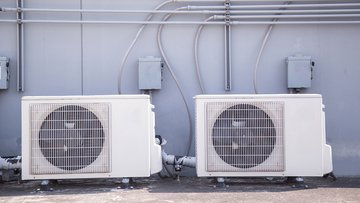 Termosifoni più bassi e aria condizionata più alta, il governo introduce la stretta: ecco dove e da quando