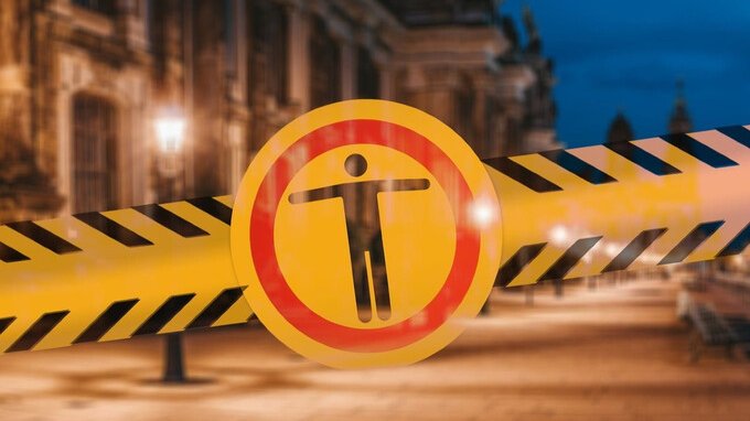 Il coprifuoco torna in Italia. Ma è costituzionale?