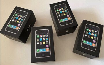 Questo vecchio cellulare vale quasi €180.000. I collezionisti ne vanno matti