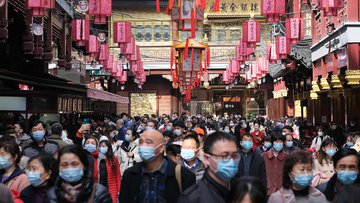 «Nessuna base scientifica»: la Cina reagisce alle restrizioni di viaggio mentre i casi aumentano